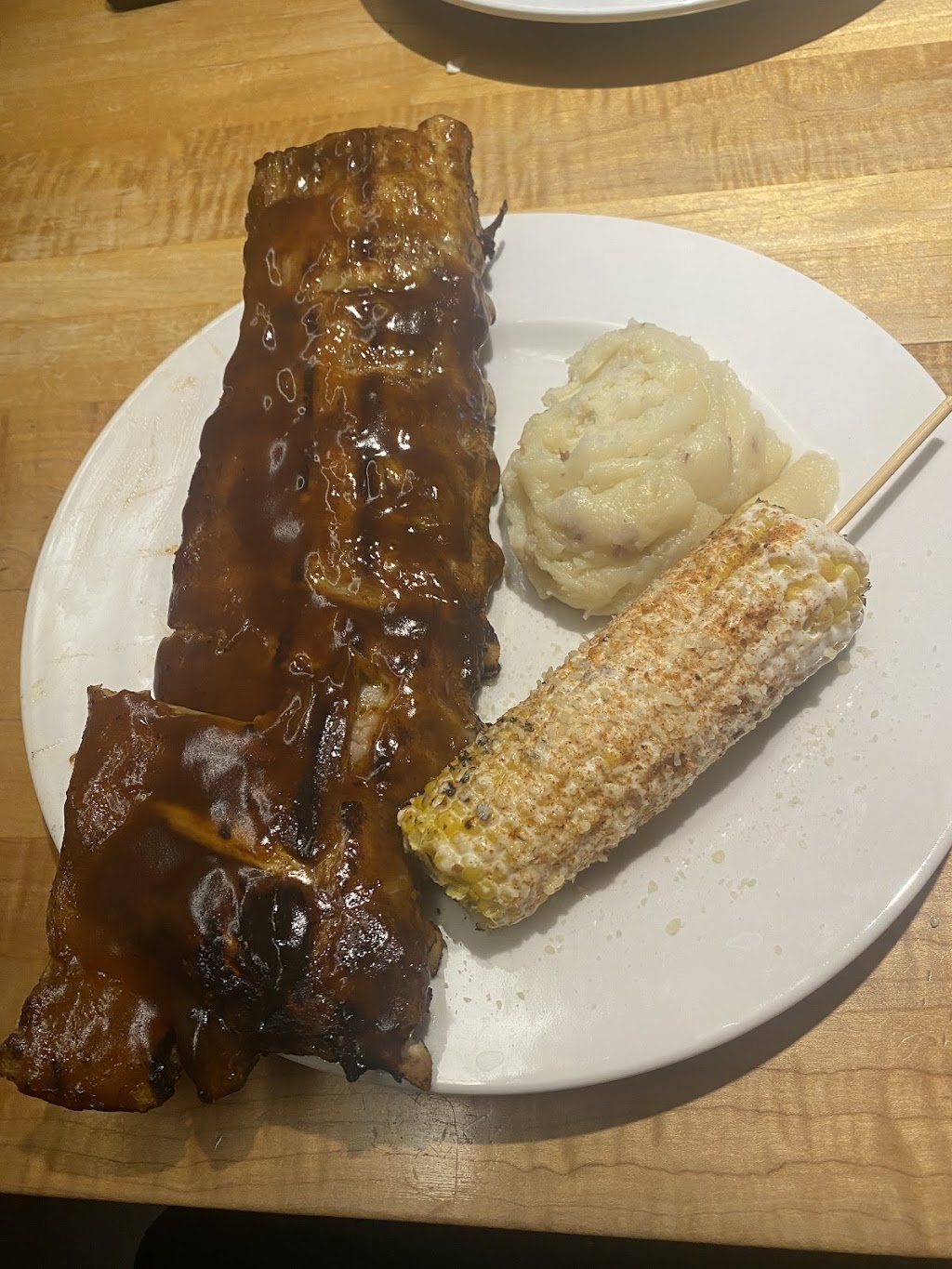 Lunas Bar and Grill | restaurant | 8660 Bankers St, Florence, KY 41042, USA | 8598170104 OR +1 859-817-0104