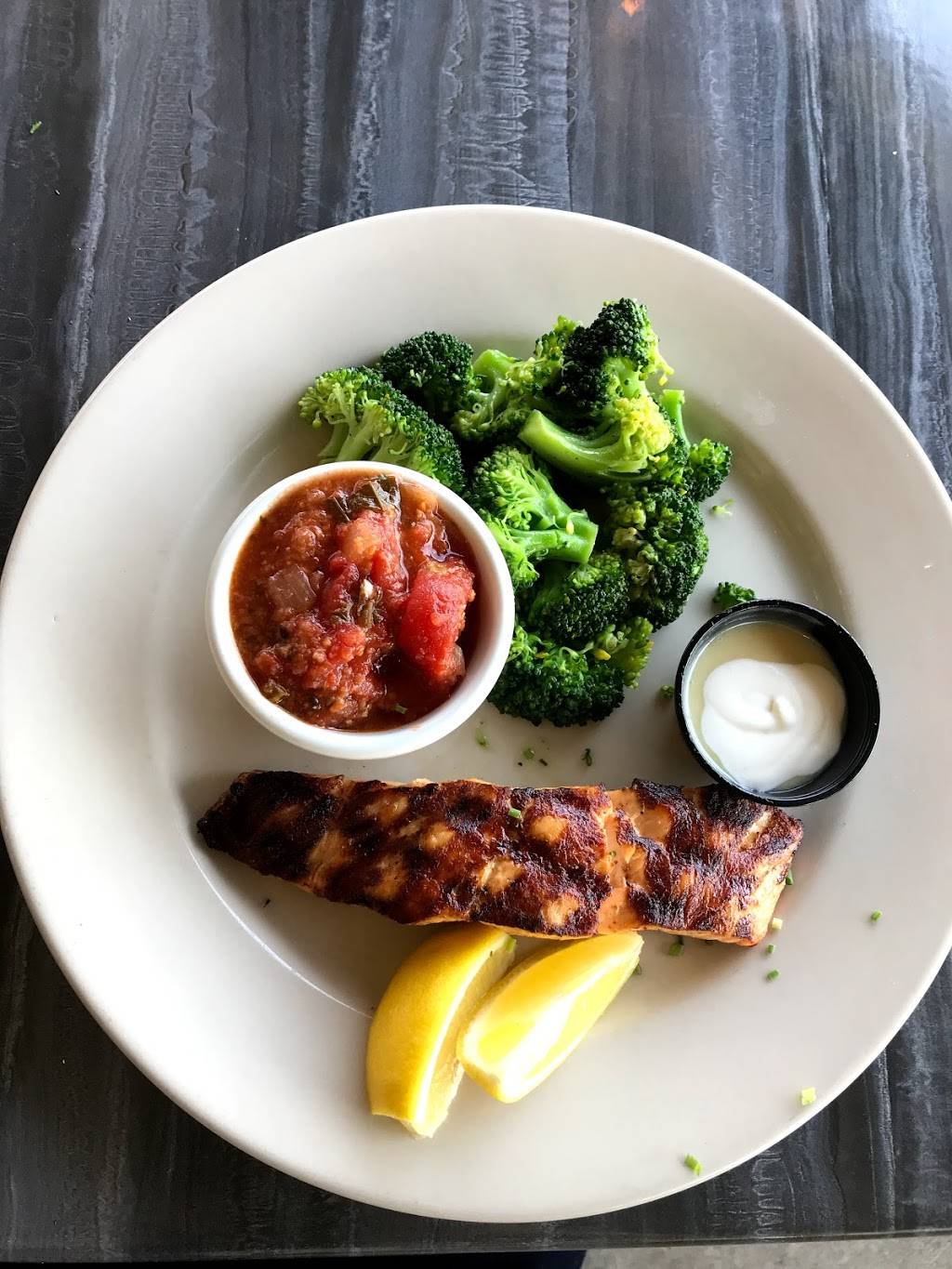 Big Fish Grill on the Riverfront | restaurant | 720 Justison St, Wilmington, DE 19801, USA | 3026523474 OR +1 302-652-3474