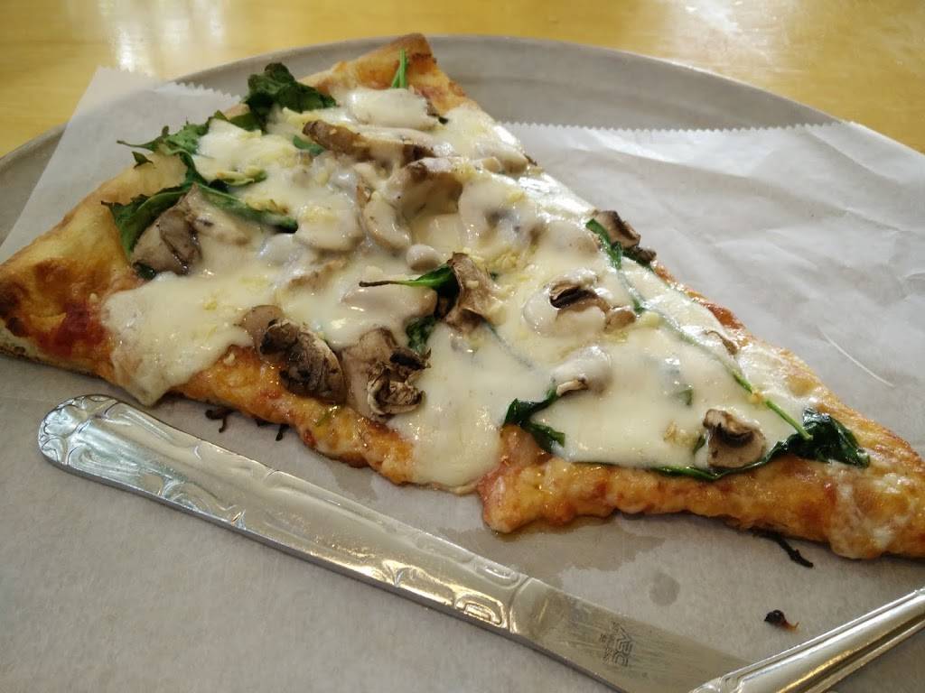 Fellinis Pizza | restaurant | 333 Commerce Dr, Decatur, GA 30030, USA | 4043700551 OR +1 404-370-0551