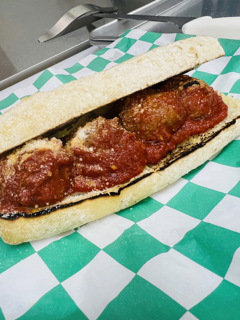 Sunnis Italian Sandwiches | meal takeaway | 17198 Old Jefferson Hwy, Prairieville, LA 70769, USA | 2252905725 OR +1 225-290-5725