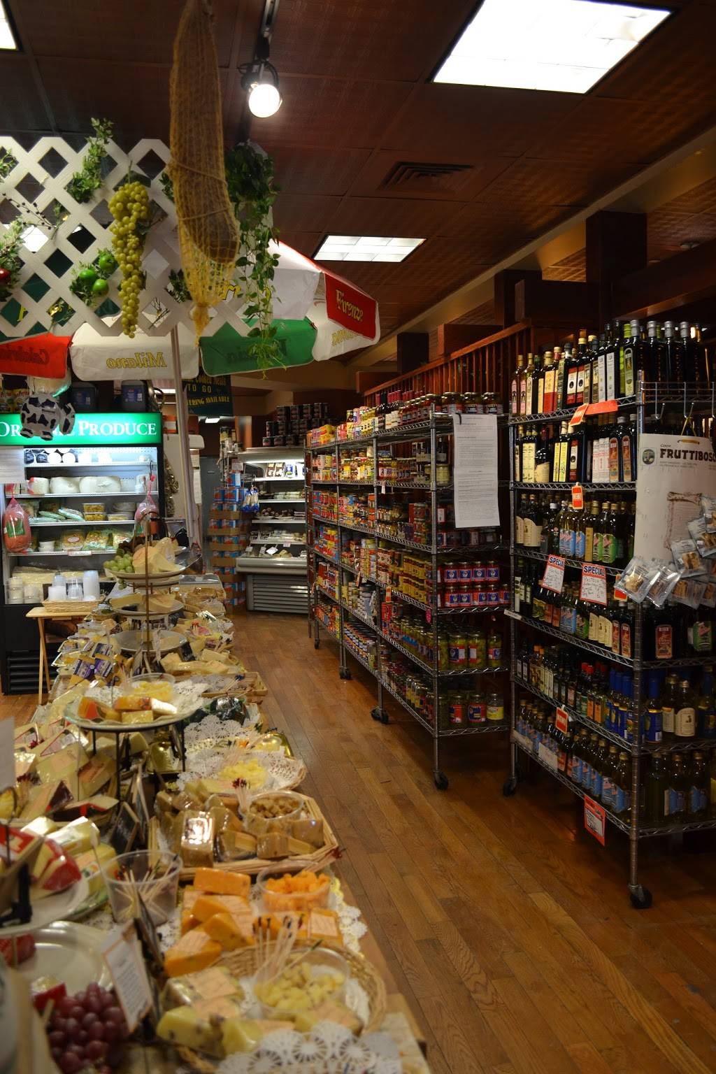 Cardonas Market | bakery | 340 Delaware Ave, Albany, NY 12209, USA | 5184344838 OR +1 518-434-4838
