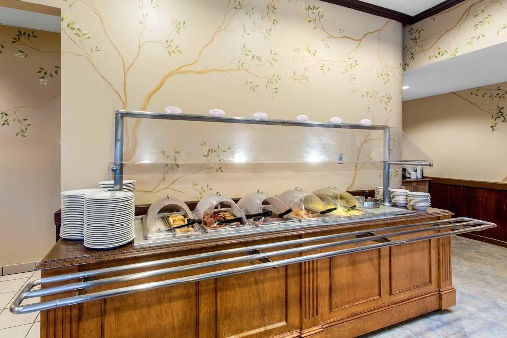 Comfort Inn Conference Center | restaurant | 4500 Crain Hwy, Bowie, MD 20716, USA | 3014640089 OR +1 301-464-0089