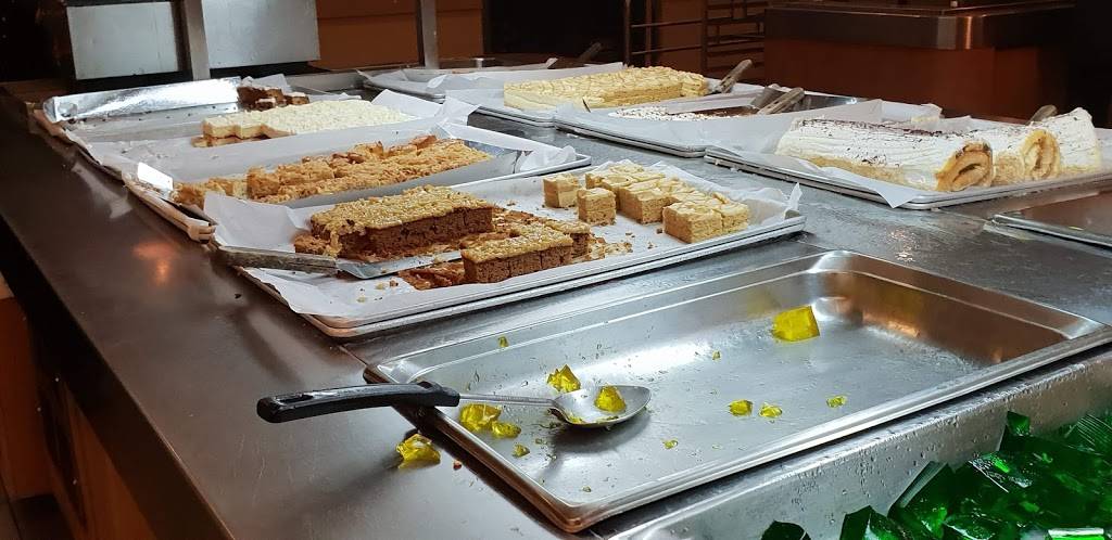 Buffet des Continents de Québec | restaurant | 4250 1re Ave #26, Quebec City, QC G1H 2S5, Canada | 4186219999 OR +1 418-621-9999