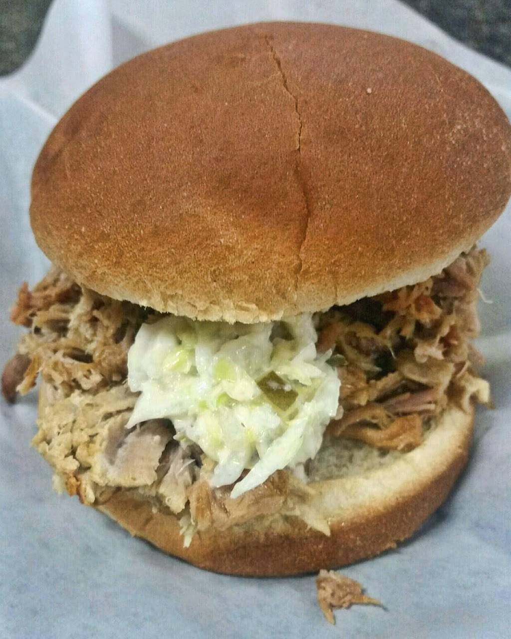 Little Pigs BBQ At Surfside | restaurant | 3901 Dick Pond Rd, Myrtle Beach, SC 29588, United States | 8436509011 OR +1 843-650-9011