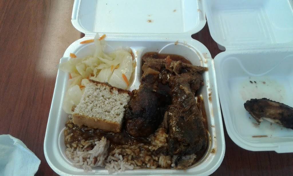 Leons Caribbean Food | restaurant | 823 E Warrington Ave, Pittsburgh, PA 15210, USA | 4124315366 OR +1 412-431-5366