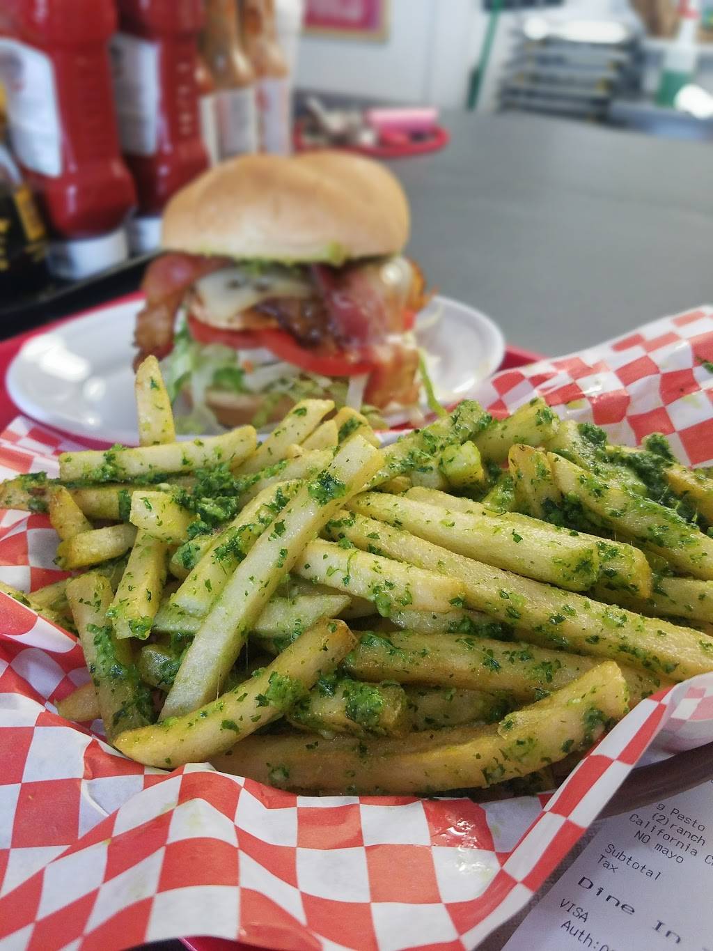 Big A Rootbeer Drive In | restaurant | 810 E Main St, Grass Valley, CA 95945, USA | 5302733243 OR +1 530-273-3243