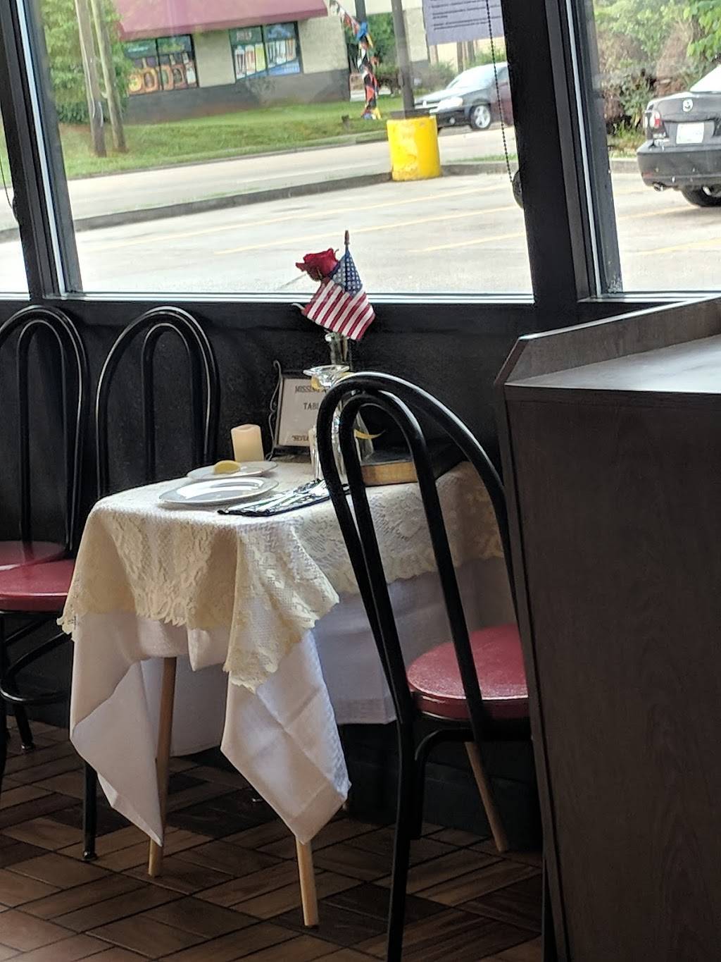 Waffle House | meal takeaway | 119A Cedar Ln, Knoxville, TN 37912, USA | 8656886385 OR +1 865-688-6385