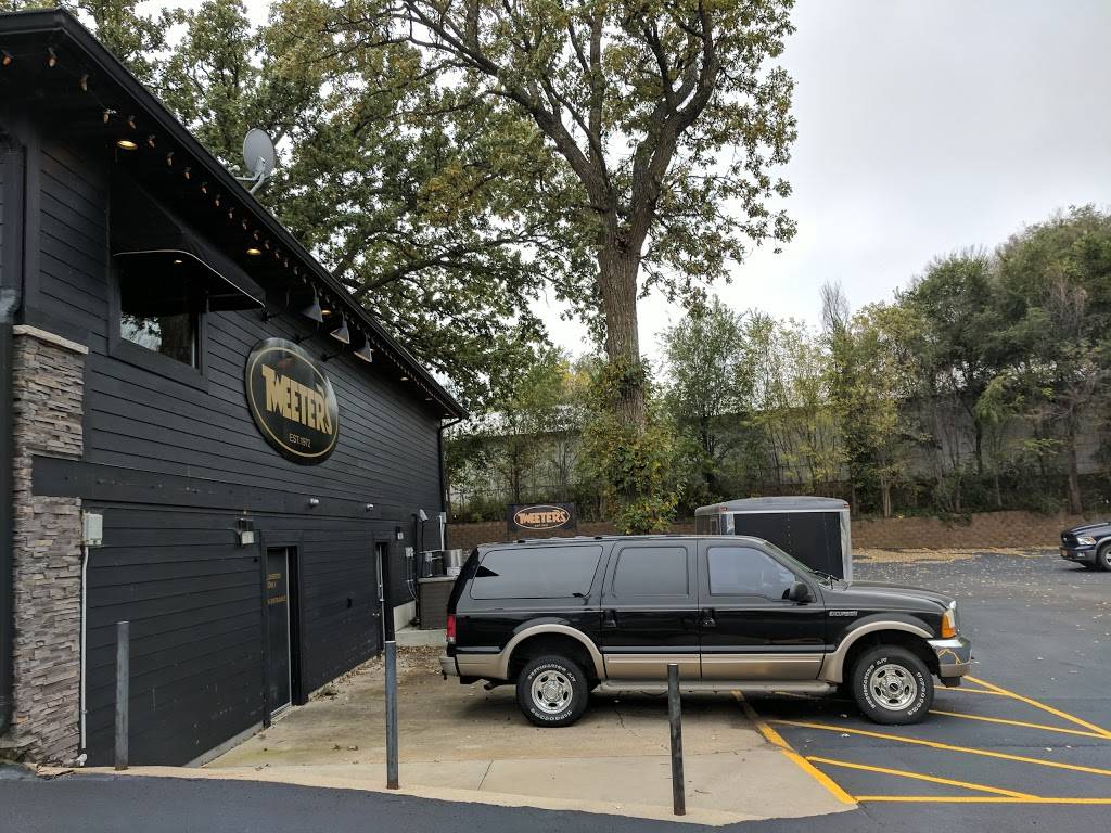 Tweeters Bar & Grill | restaurant | 1027 US-71, Okoboji, IA 51355, USA | 7123329421 OR +1 712-332-9421