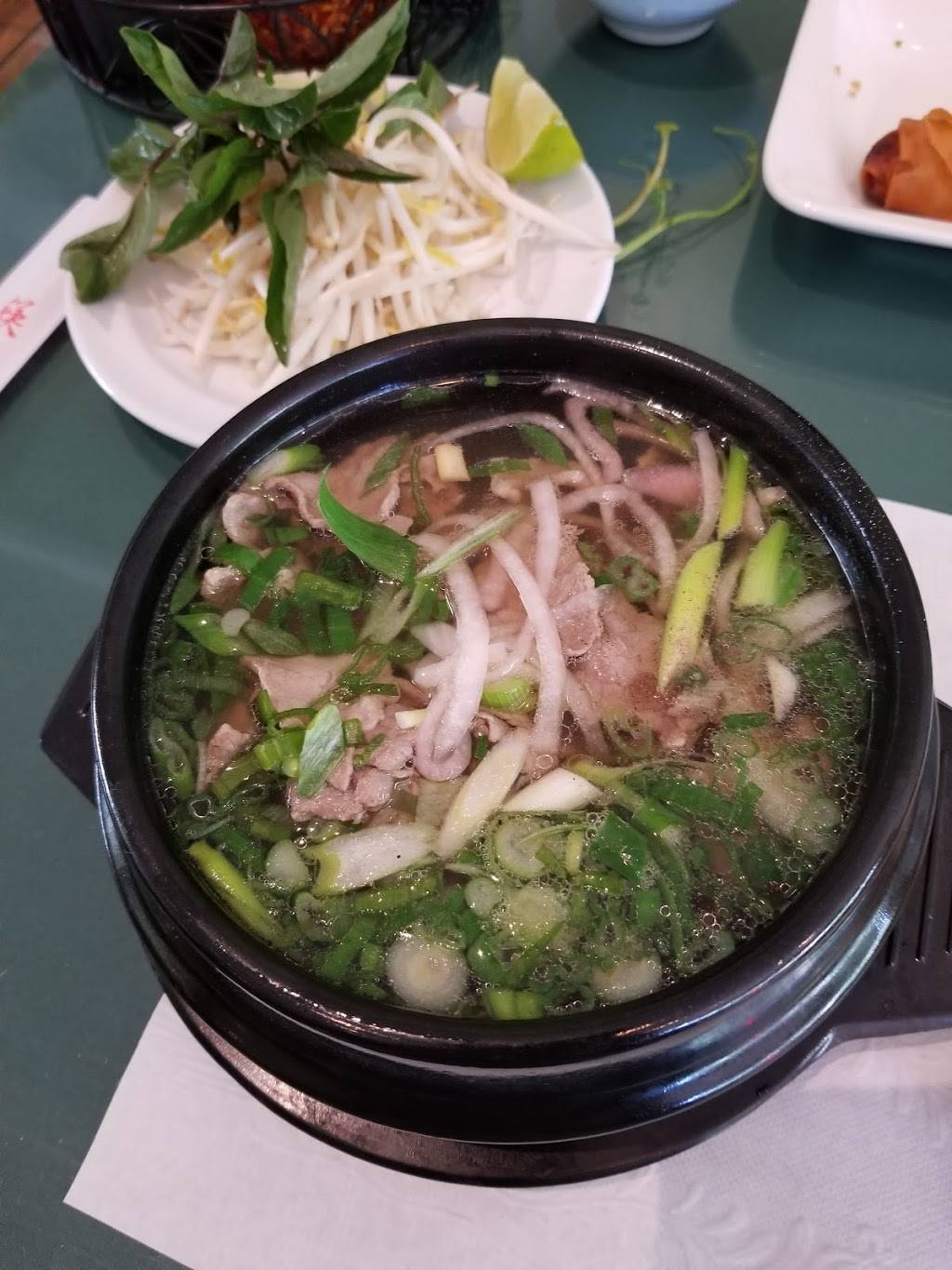 Saigon Restaurant | restaurant | 1230A State St, Santa Barbara, CA 93101, USA | 8059660909 OR +1 805-966-0909