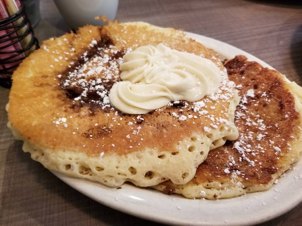 The Jagged Fork | restaurant | 188 Adams Rd, Rochester Hills, MI 48309, USA | 2487103975 OR +1 248-710-3975