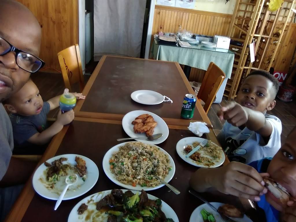 Dragon Village | restaurant | 3324, 642 Lincoln Ave, Alameda, CA 94501, USA | 5105236461 OR +1 510-523-6461