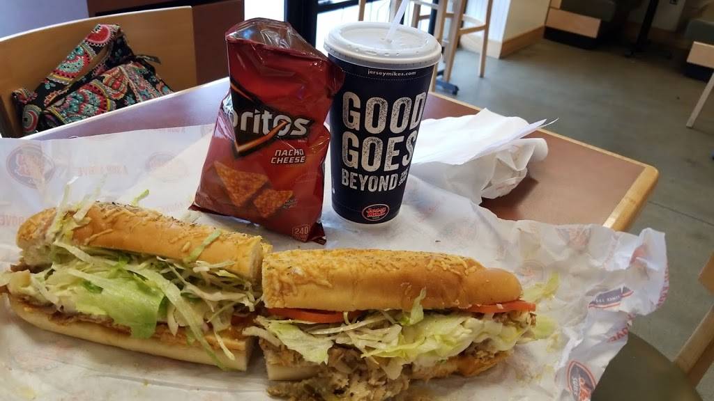 Jersey Mikes Subs | meal takeaway | 203 N 180th St #102, Omaha, NE 68118, USA | 4026141119 OR +1 402-614-1119