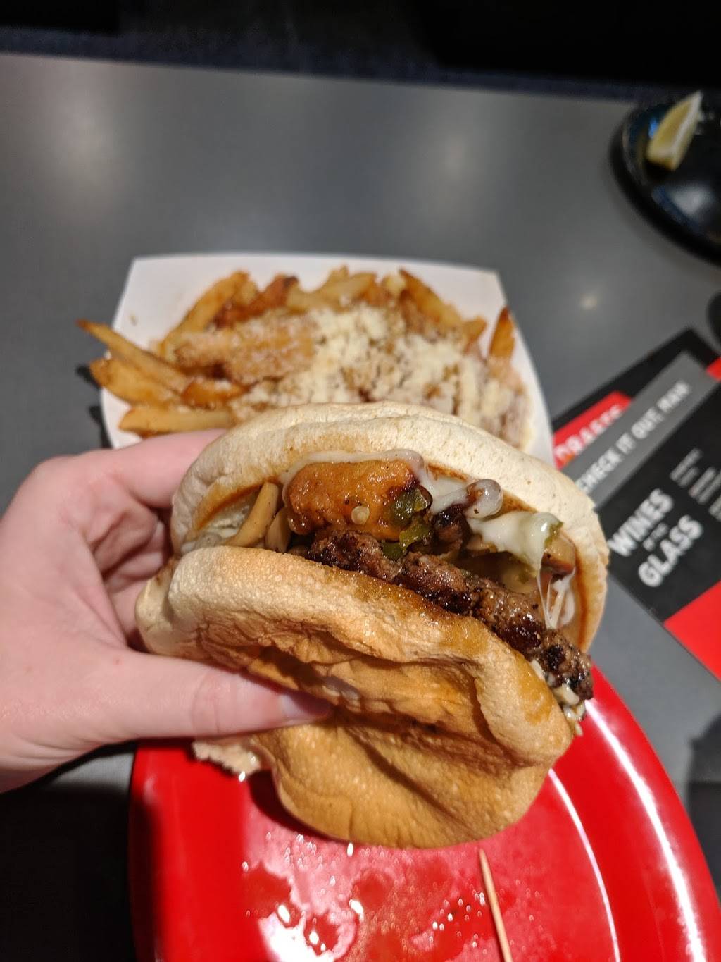 Smittys Garage Burgers & Beer | restaurant | 4200 S 48th St #50, Rogers, AR 72758, USA | 4798996901 OR +1 479-899-6901