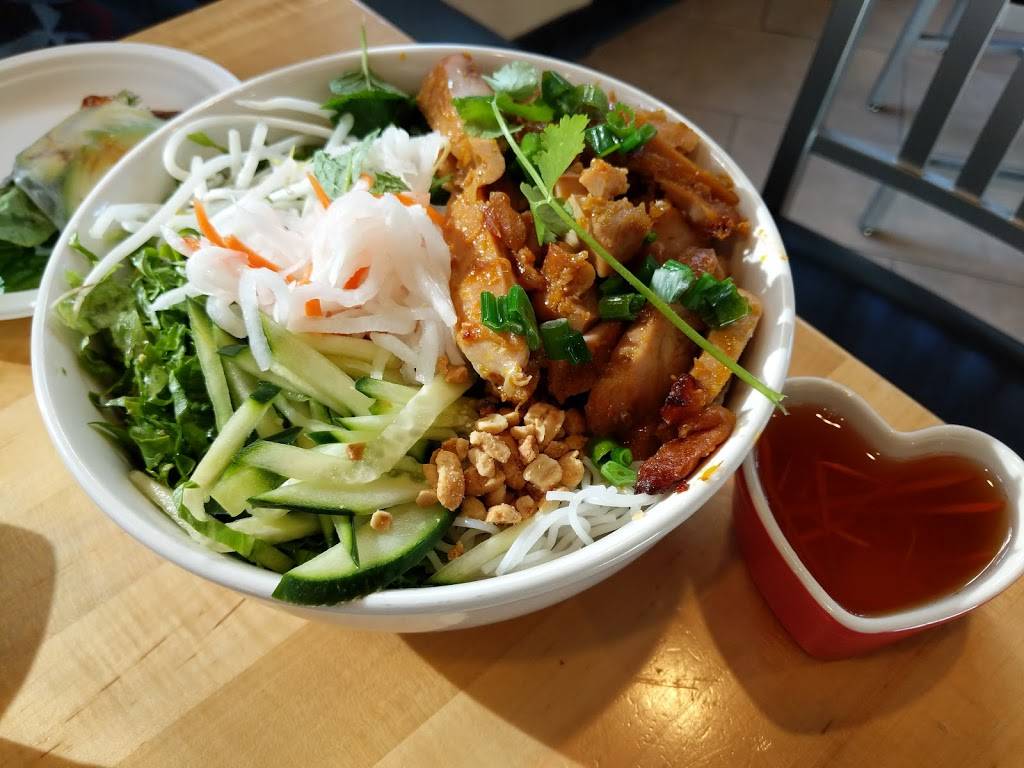 Viets Corner | restaurant | 15466 Los Gatos Blvd #110, Los Gatos, CA 95032, USA | 4085609111 OR +1 408-560-9111