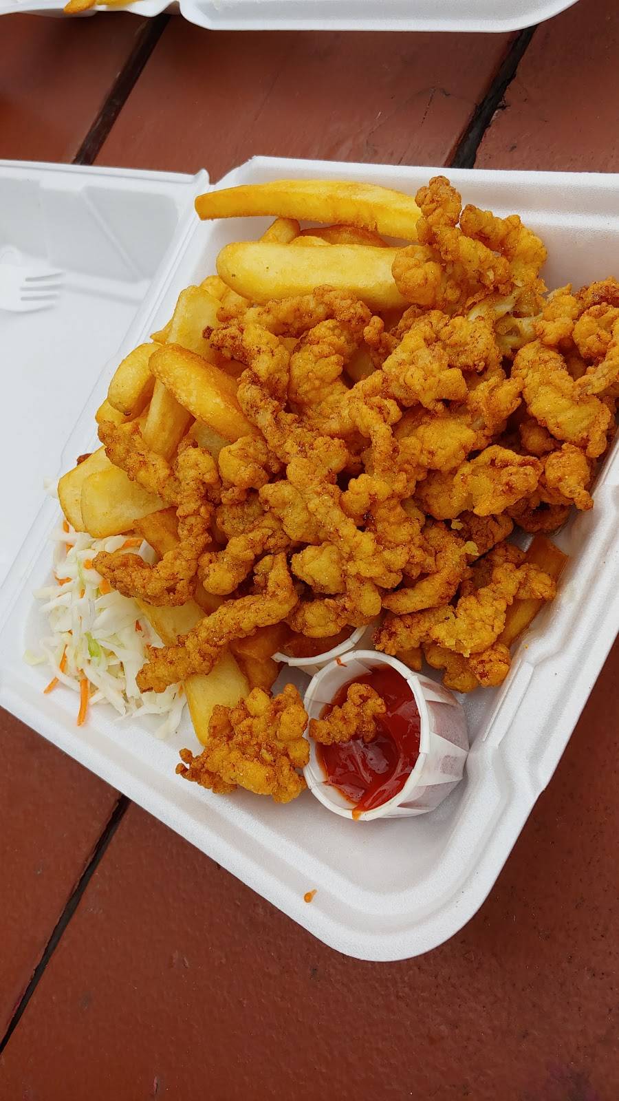 Carols Dairy Bar | restaurant | 310 Summer St, Fitchburg, MA 01420, USA | 9783429675 OR +1 978-342-9675