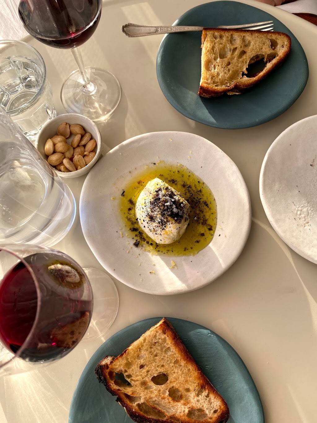 Ebb & Company | restaurant | 3404 NE 55th St, Seattle, WA 98105, USA | 2067292453 OR +1 206-729-2453