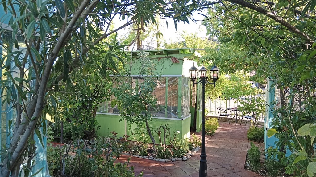 Garden on Foothill | restaurant | 6915 Foothill Blvd, Tujunga, CA 91042, USA | 8188754089 OR +1 818-875-4089