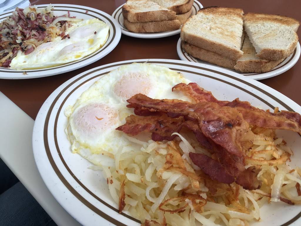 Ravis Grille | restaurant | 46710 Gratiot Ave, Chesterfield, MI 48051, USA | 5869495447 OR +1 586-949-5447