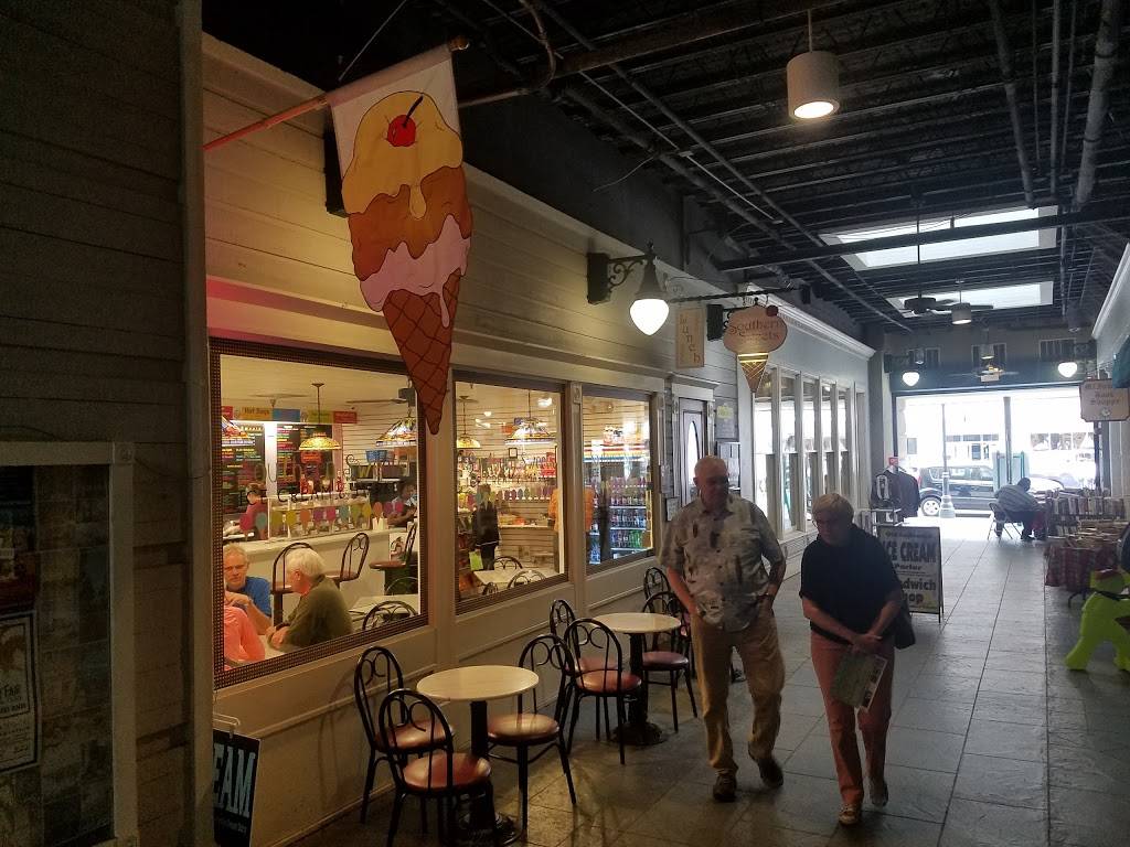 Southern Sweets Ice Cream & Sandwich Shop | restaurant | 917 Bay St F Old Bay Marketplace Hallway, Beaufort, SC 29902, USA | 8433790798 OR +1 843-379-0798