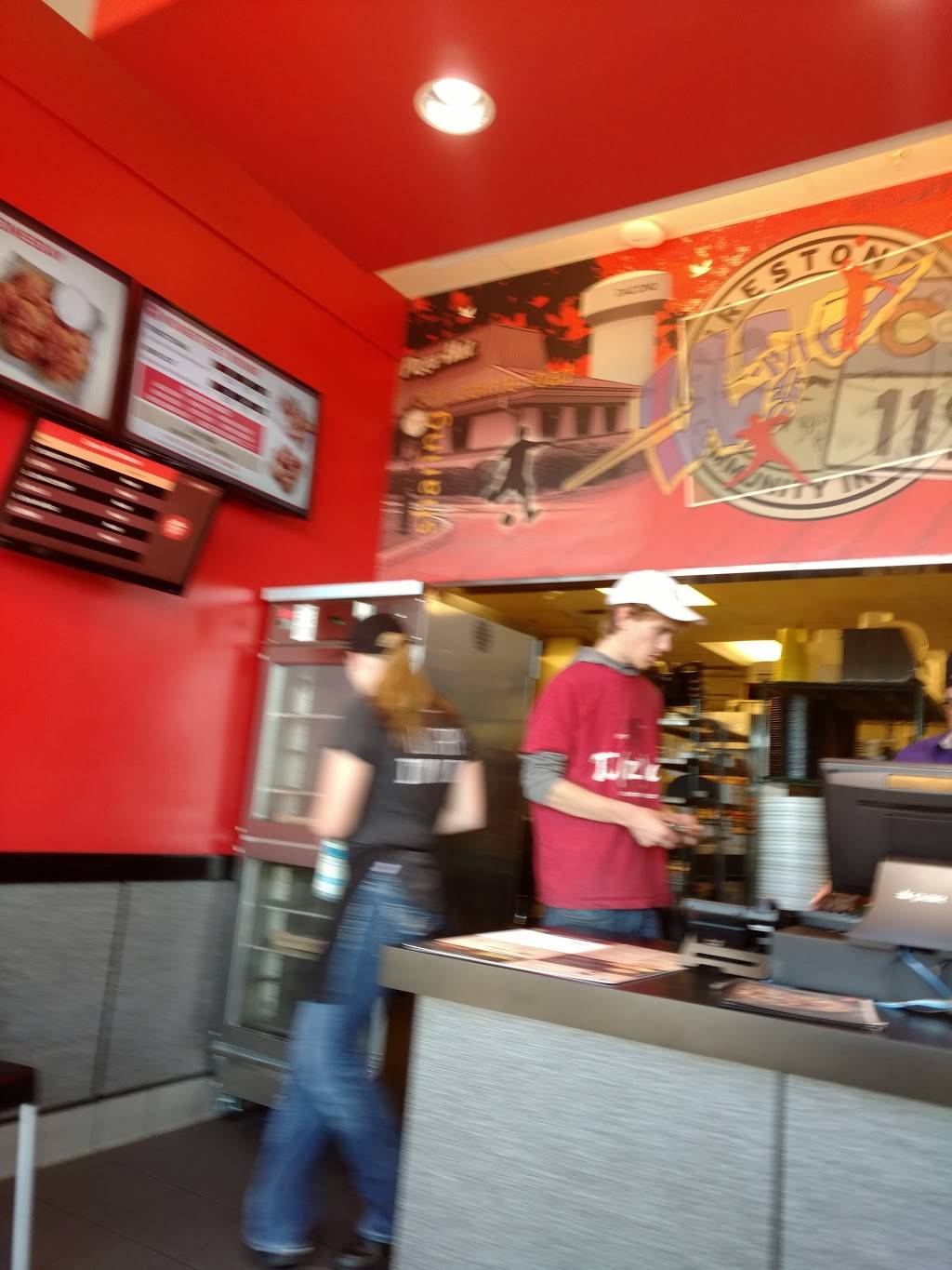 Pizza Hut | meal takeaway | 4415 City Centre Rd #100, Longmont, CO 80504, USA | 3037726800 OR +1 303-772-6800