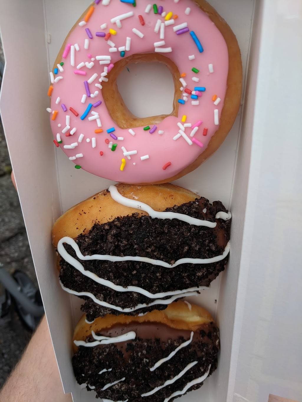 Krispy Kreme | bakery | 1218 N Memorial Pkwy, Huntsville, AL 35801, USA | 2565367475 OR +1 256-536-7475