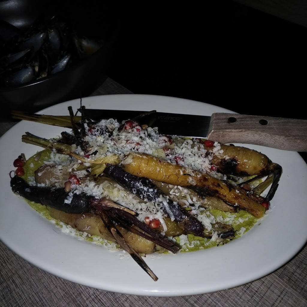 Tavern on State | restaurant | 969 State St, New Haven, CT 06511, USA | 4752026883 OR +1 475-202-6883