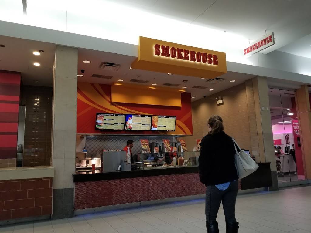 Smokehouse At Chicago Ridge | restaurant | 444 Chicago Ridge Mall, Chicago Ridge, IL 60415, USA | 7084999860 OR +1 708-499-9860
