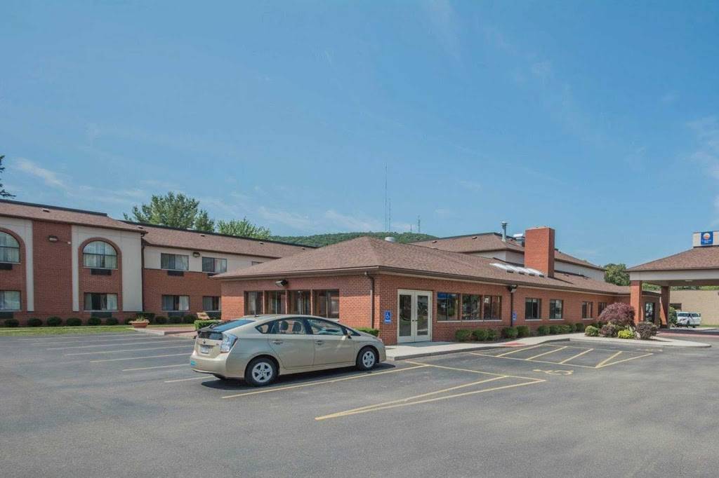 Comfort Inn | restaurant | 66 W Pulteney St, Corning, NY 14830, USA | 6079621515 OR +1 607-962-1515