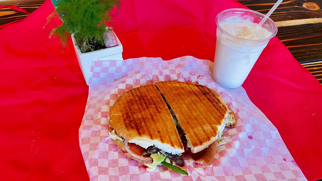 La Diferente | restaurant | 4792 Silverton Rd NE, Salem, OR 97305, USA | 5033025482 OR +1 503-302-5482