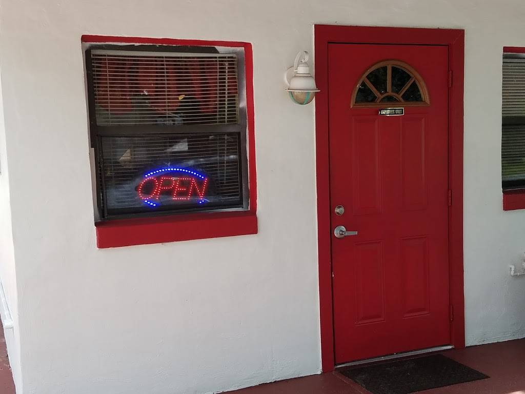 Auntie s Soul Food Kitchen | restaurant | 829 Canal St, New Smyrna Beach, FL 32168, USA | 3864106164 OR +1 386-410-6164