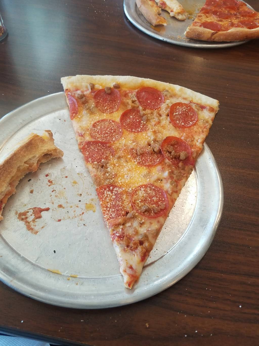 Lovers Pizza & Pasta | restaurant | 5605 W Lovers Ln, Dallas, TX 75209, USA | 2143530509 OR +1 214-353-0509