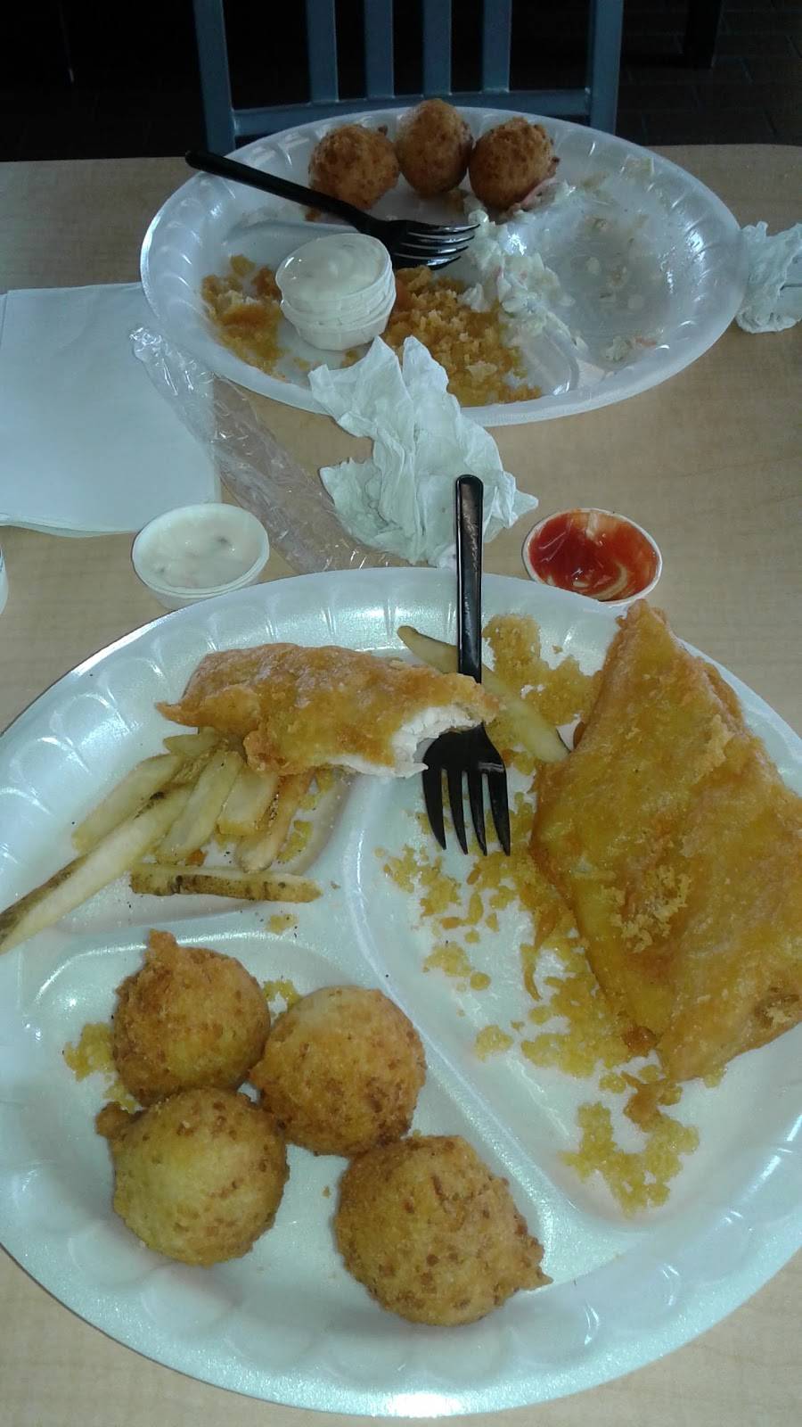 Long John Silvers | restaurant | 596 W Olive Ave, Porterville, CA 93257, USA | 5597843674 OR +1 559-784-3674