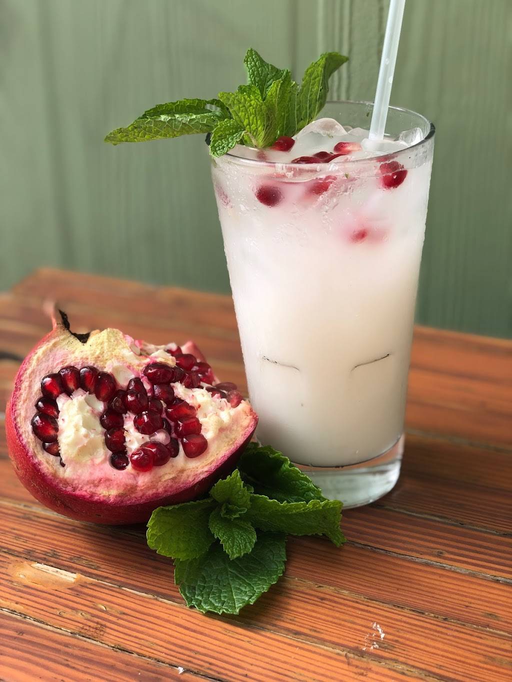 Harrys Old Place | restaurant | 3751 Cypress Gardens Rd, Winter Haven, FL 33884, USA | 8633240301 OR +1 863-324-0301