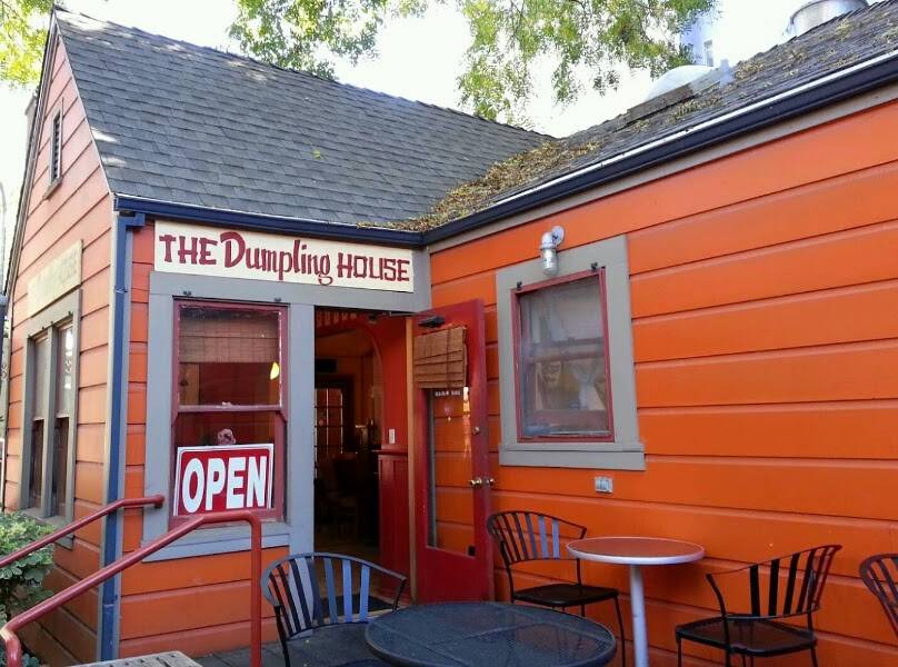 Dumpling House & London Fishn Chips | restaurant | 129 E St B, Davis, CA 95616, USA | 5307537210 OR +1 530-753-7210