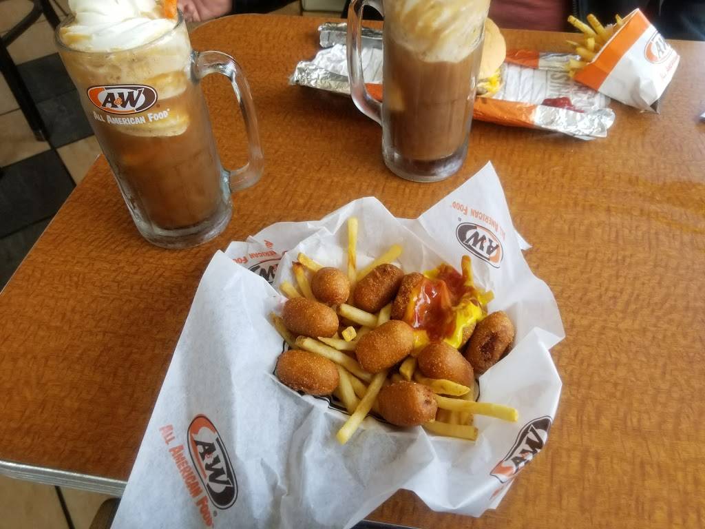 A&W Restaurant | restaurant | 301 N Willis St, Visalia, CA 93291, USA | 5596251513 OR +1 559-625-1513