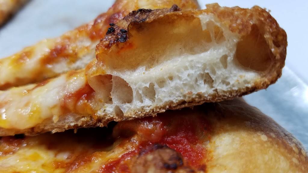 Dominics Italian Restaurant | restaurant | 268 Harbor Drive S., Oceanside, CA 92054, USA | 7607541881 OR +1 760-754-1881