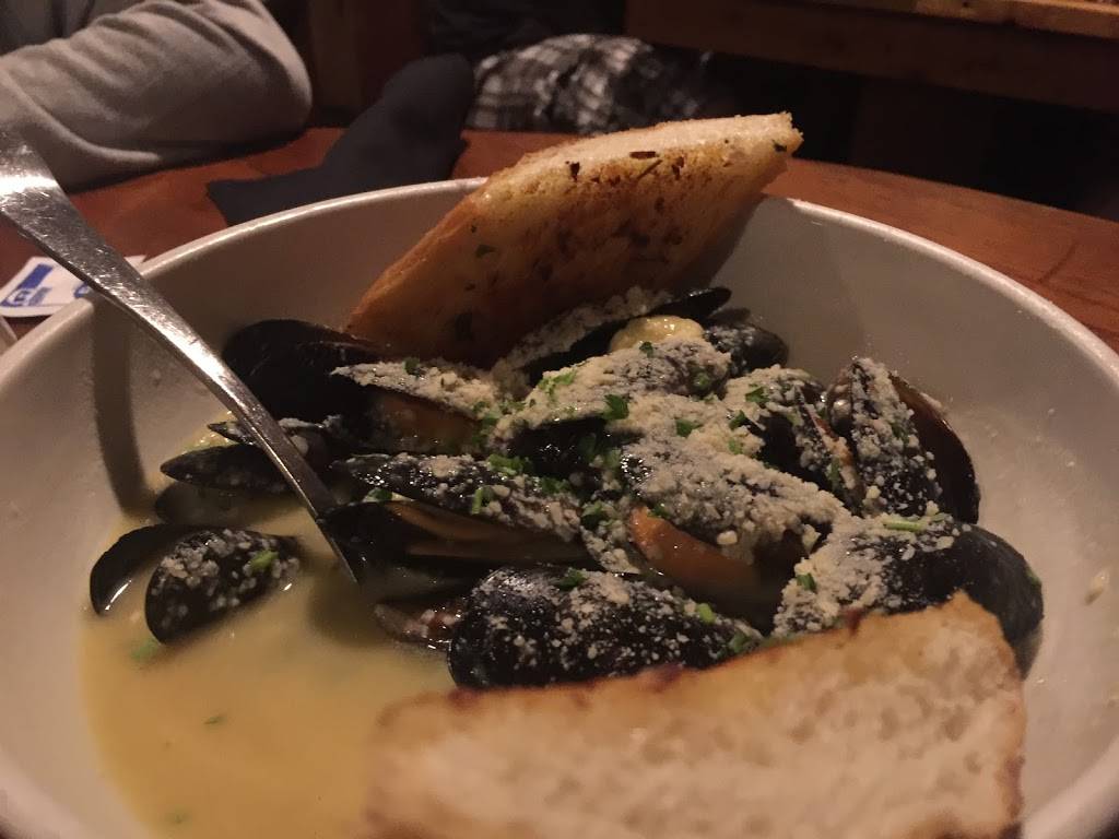 The Shanty Restaurant | restaurant | 38985 US-41, Wadsworth, IL 60083, USA | 8473360262 OR +1 847-336-0262