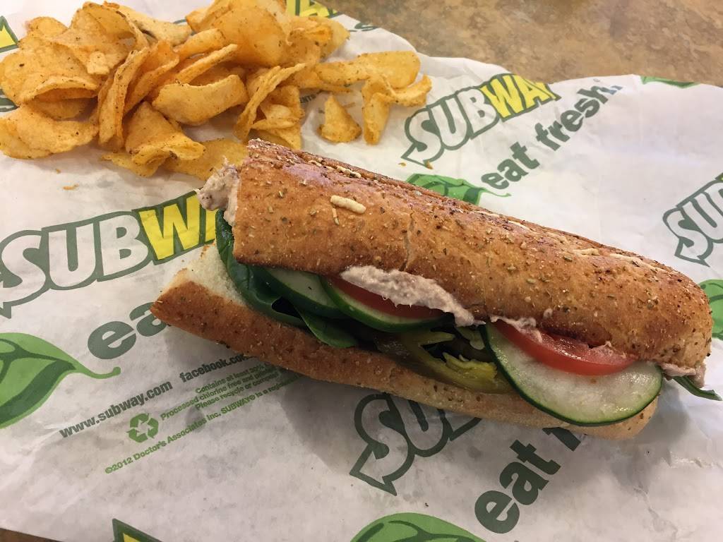 Subway | restaurant | 1709 Lake Wheeler Rd, Raleigh, NC 27603, USA | 9198284231 OR +1 919-828-4231