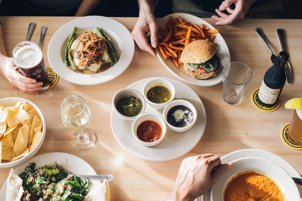 Squatters Roadhouse Grill | restaurant | 1900 Park Ave, Park City, UT 84098, USA | 4356499868 OR +1 435-649-9868