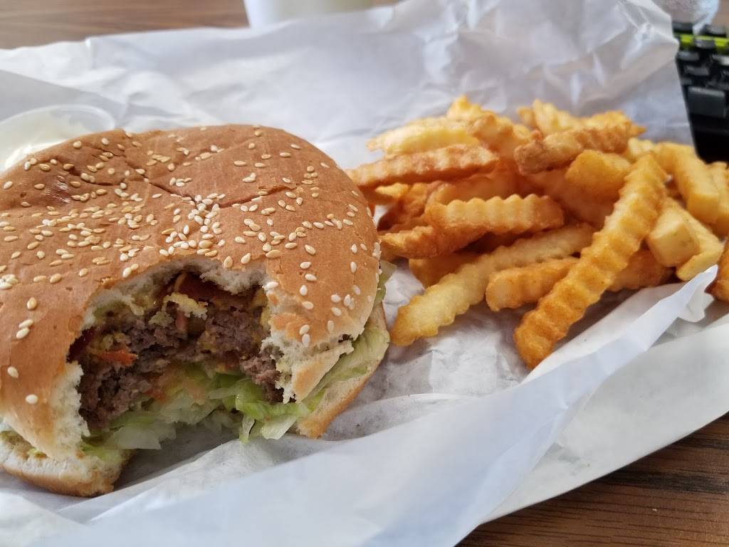 Rainbow Drive-in Express | restaurant | 210 S Cain St, Visalia, CA 93292, USA | 5597472200 OR +1 559-747-2200