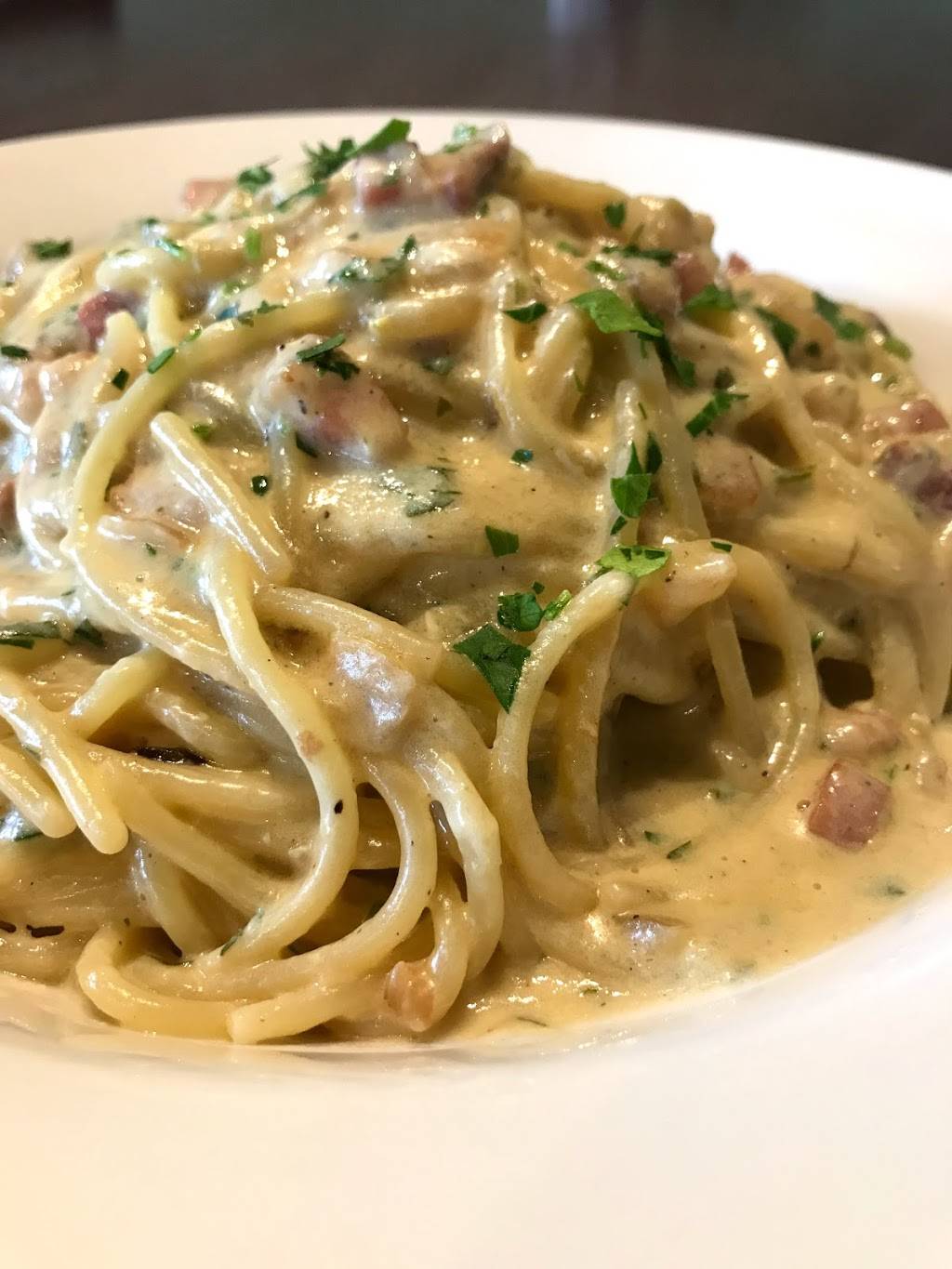 Papa Lozzi Italia | restaurant | 504 N Alafaya Trail Suite #105, Orlando, FL 32828, USA | 4074125416 OR +1 407-412-5416