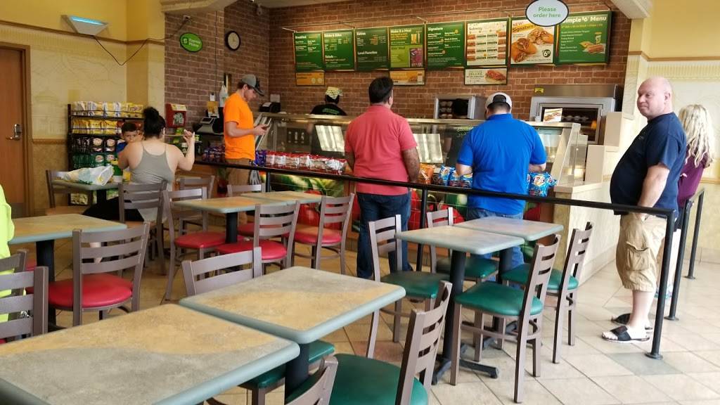 Subway Restaurants | restaurant | 814 N U.S. Hwy 41, Ruskin, FL 33570, USA | 8136452820 OR +1 813-645-2820