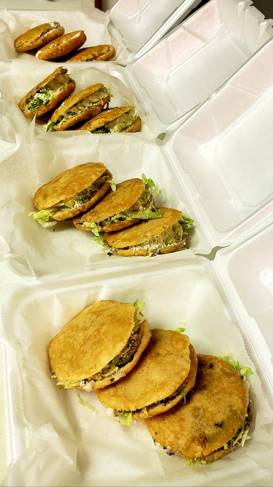 Yoyos pizza and Mexican restaurant | restaurant | 50 Mill St, Newburgh, NY 12550, USA | 8457874312 OR +1 845-787-4312