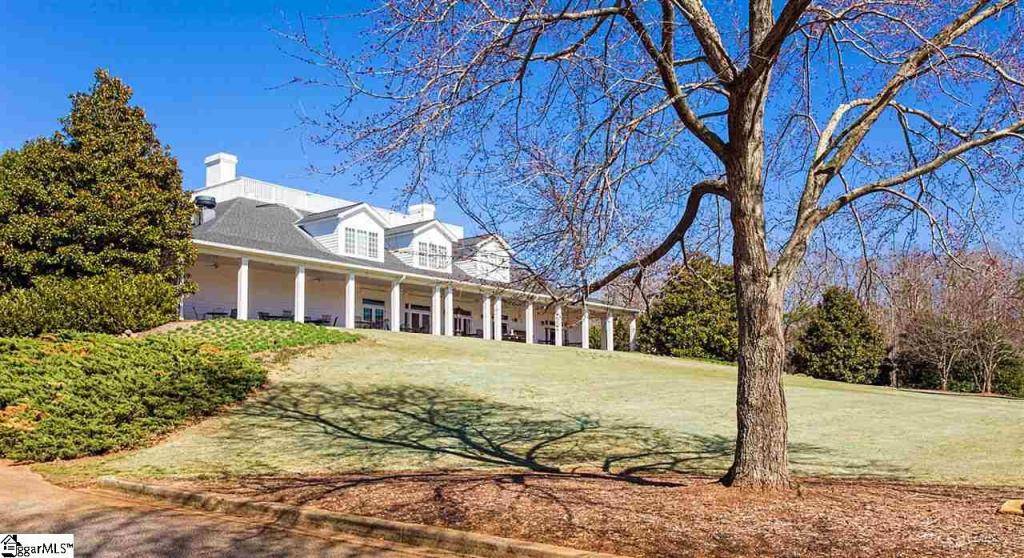 Sully’s at River Falls | restaurant | 100 Player Blvd, Duncan, SC 29334, USA | 8644339192 OR +1 864-433-9192