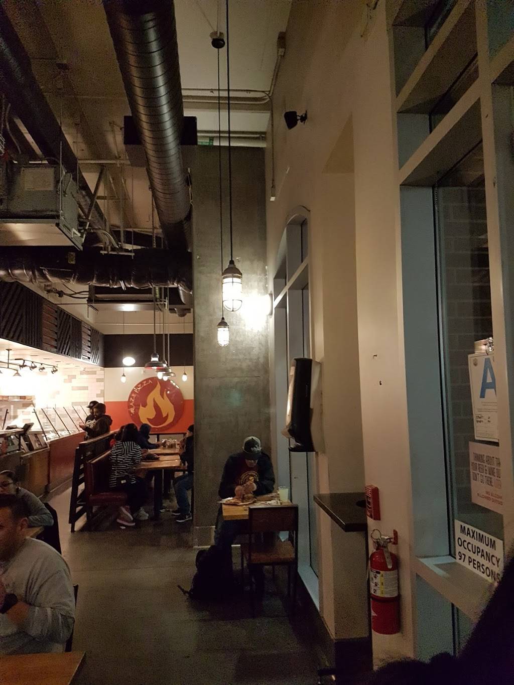 Subway Restaurants | restaurant | 3335 S Figueroa St, Los Angeles, CA 90007, USA | 2137499246 OR +1 213-749-9246