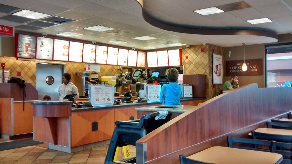 Chick-fil-A | restaurant | 2471 Tyrone Blvd N, St. Petersburg, FL 33710, USA | 7273438645 OR +1 727-343-8645