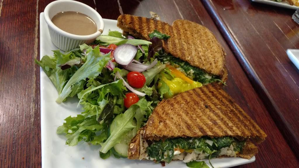 Napolis Italian Cafe | cafe | 309 S Main St, Grapevine, TX 76051, USA | 8173100385 OR +1 817-310-0385