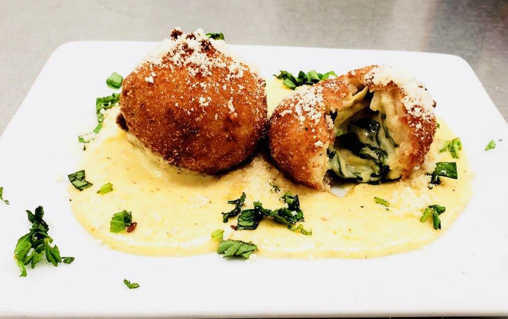 Casta Diva Restaurant | restaurant | 35 Solomon Pond Rd, Northborough, MA 01532, USA | 5084662080 OR +1 508-466-2080