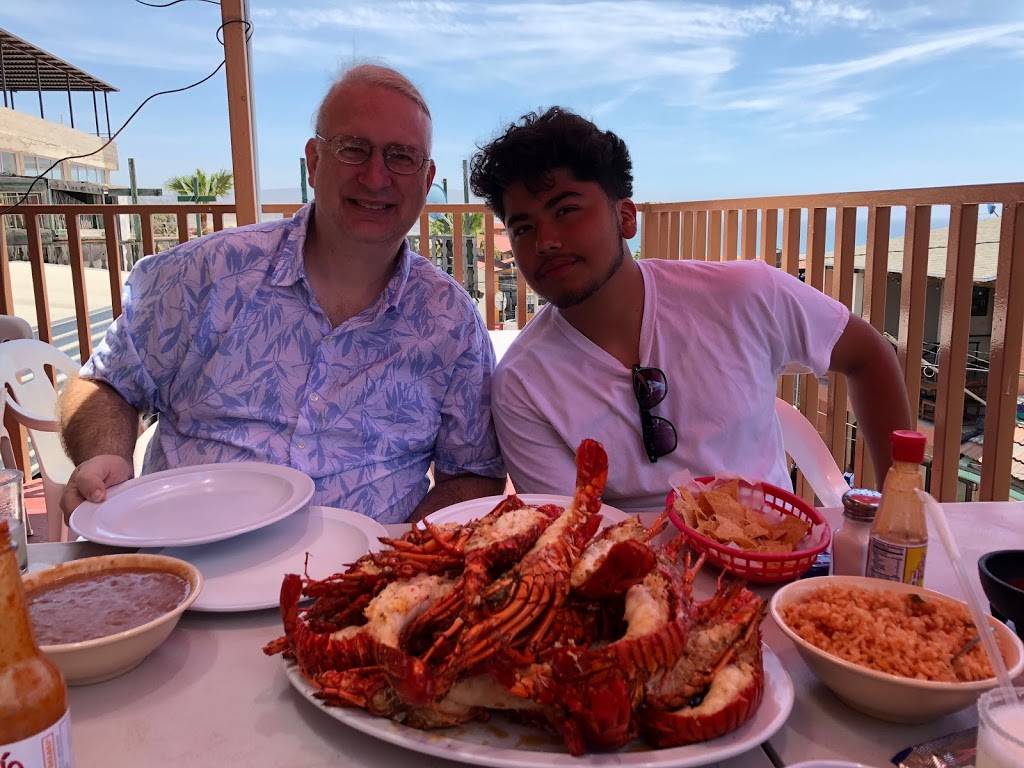 Restaurant Las Brisas | restaurant | Anzuelo 14, 22710 Puerto Nuevo, B.C., Mexico | 016616141318 OR +52 661 614 1318