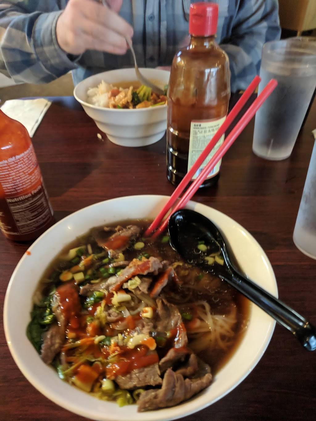 Thai the Knot Asian kitchen | restaurant | 201 Villa Rd, Newberg, OR 97132, USA | 5035388815 OR +1 503-538-8815